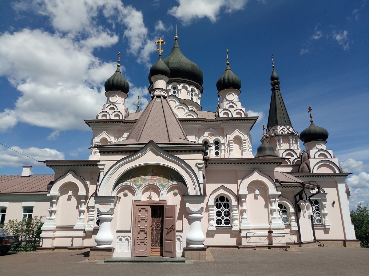 St. Pokrovsky Manastırı Kiev - Pokrovsky Manastırı Ulaşım - Pokrovsky Manastırı Bilet Fiyatı- Kiev Gizli Yerler